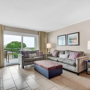 https://the-islander-214-d-condo.panamacity-beachhotels.com