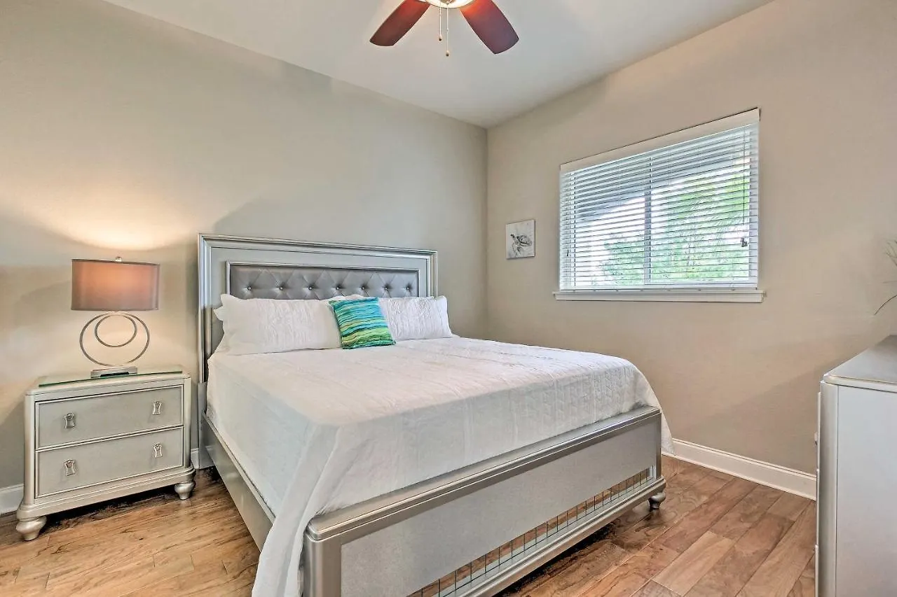 Luxurious Alerio Condo - Steps To Private Beach! Apartment Destin