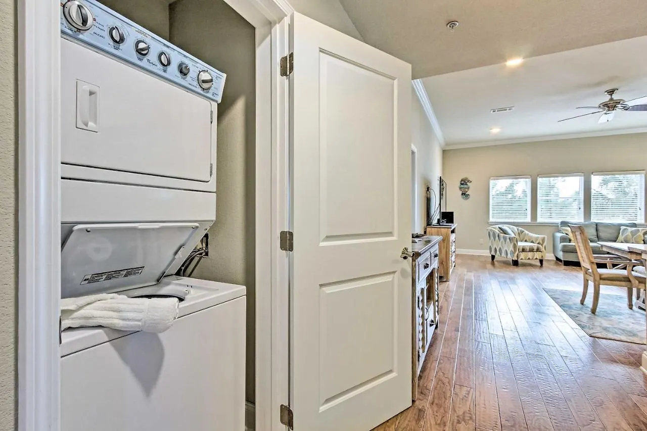 Apartment Luxurious Alerio Condo - Steps To Private Beach! United States